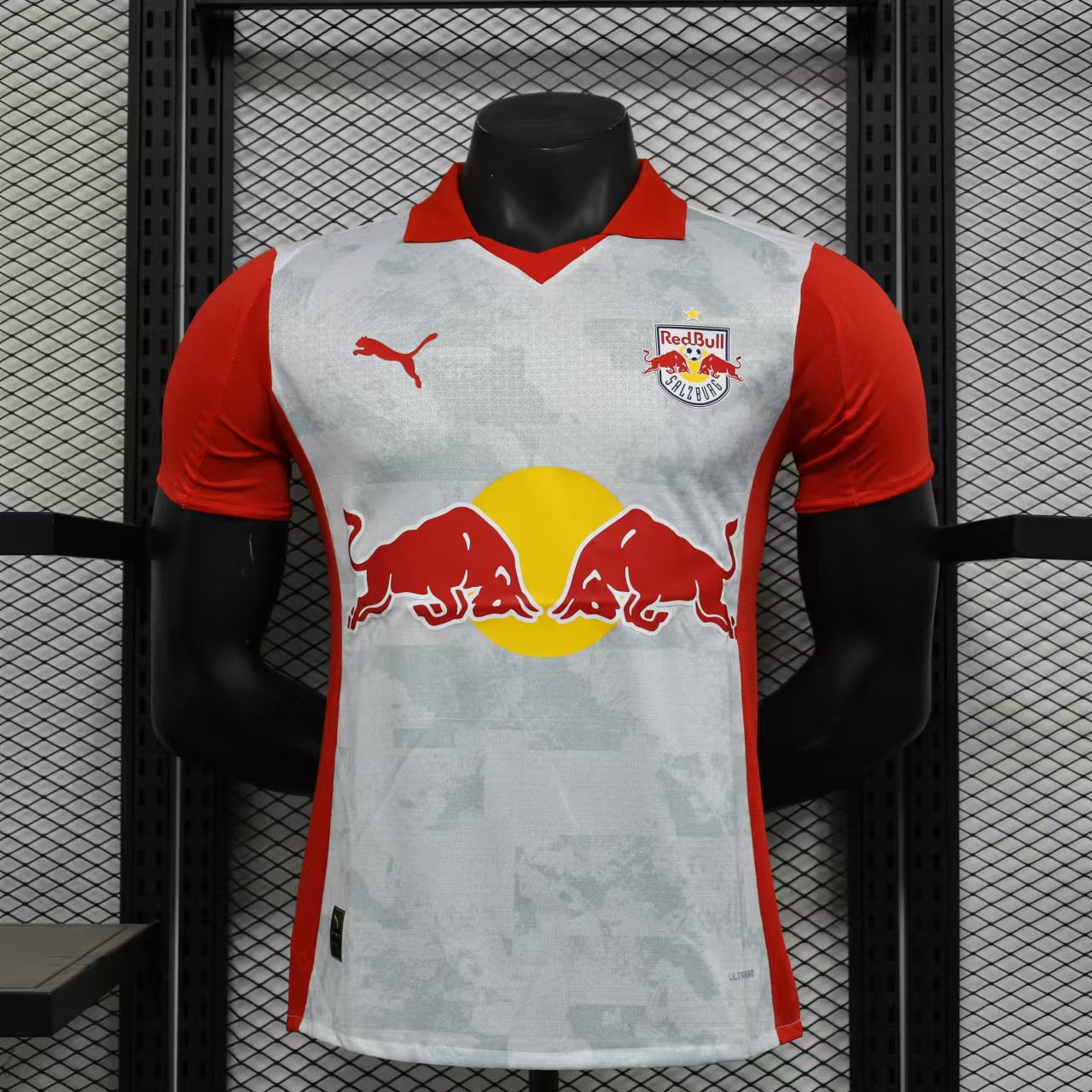 1º Equipación Salzburgo 2025-2026
