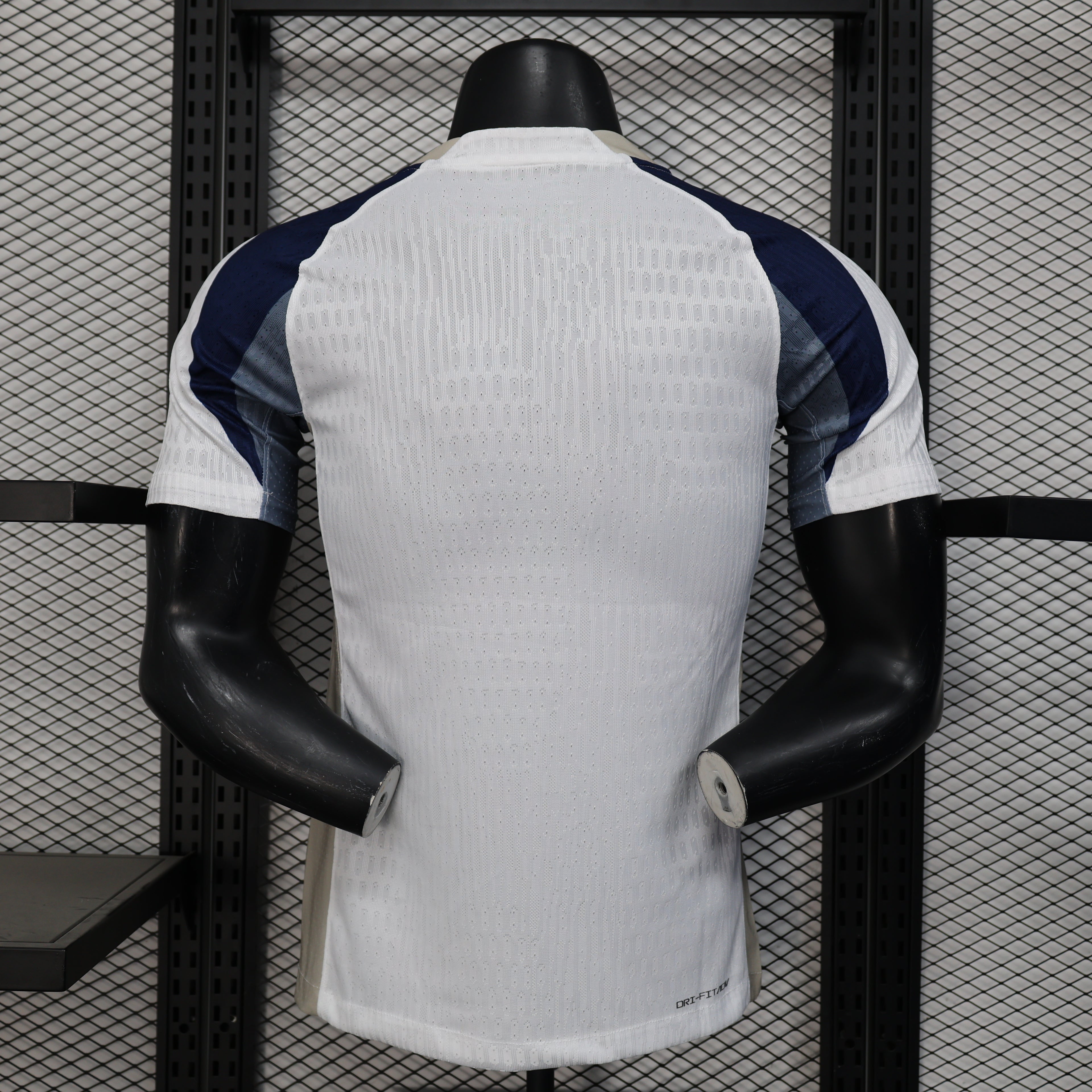 1º Equipación Tottenham 2025-2026