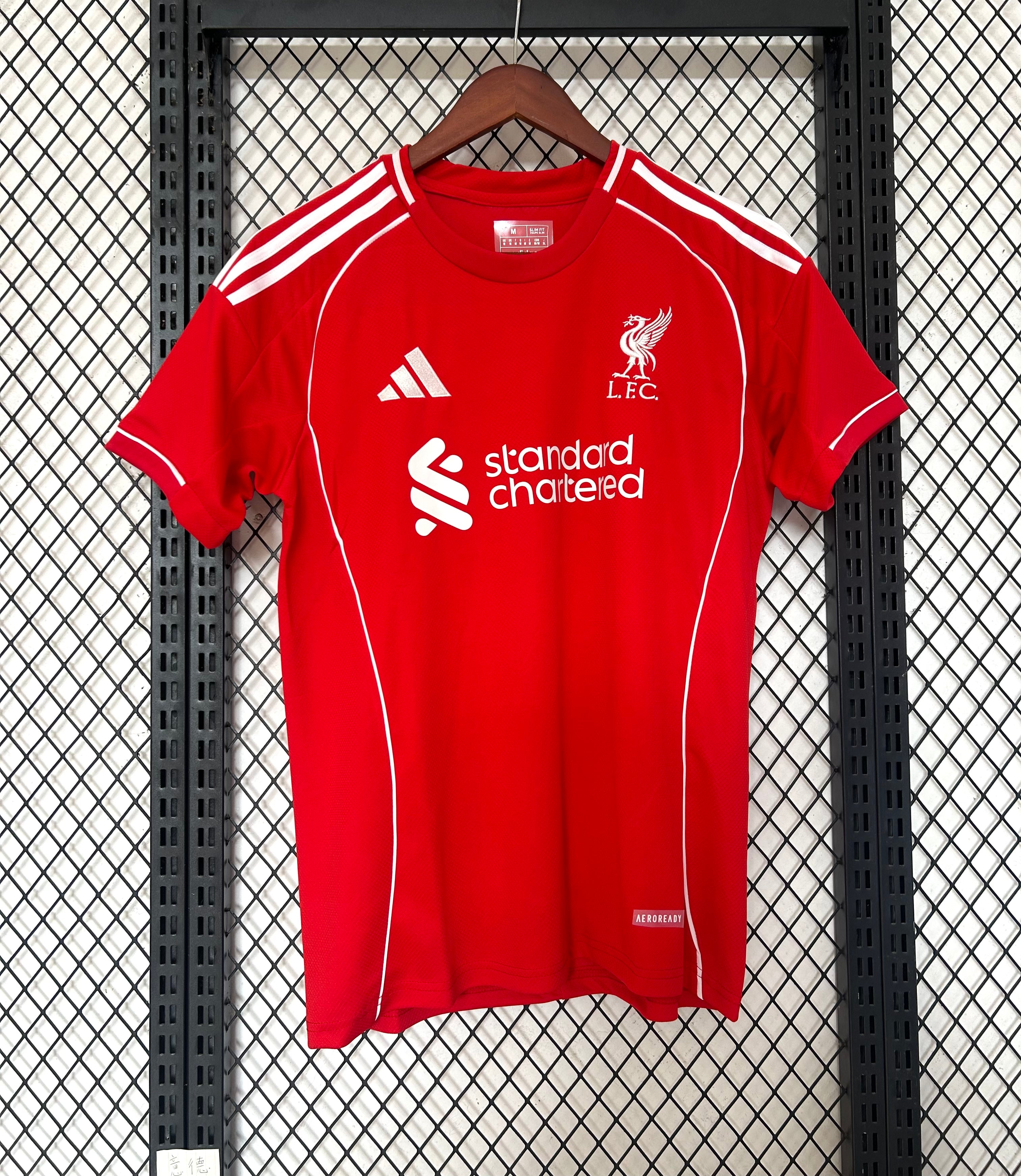 1º Equipación Liverpool 2025-2026