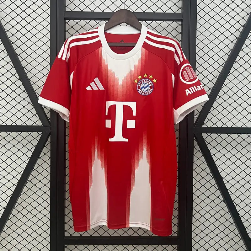 1º Equipación Bayern Múnich 2025-2026