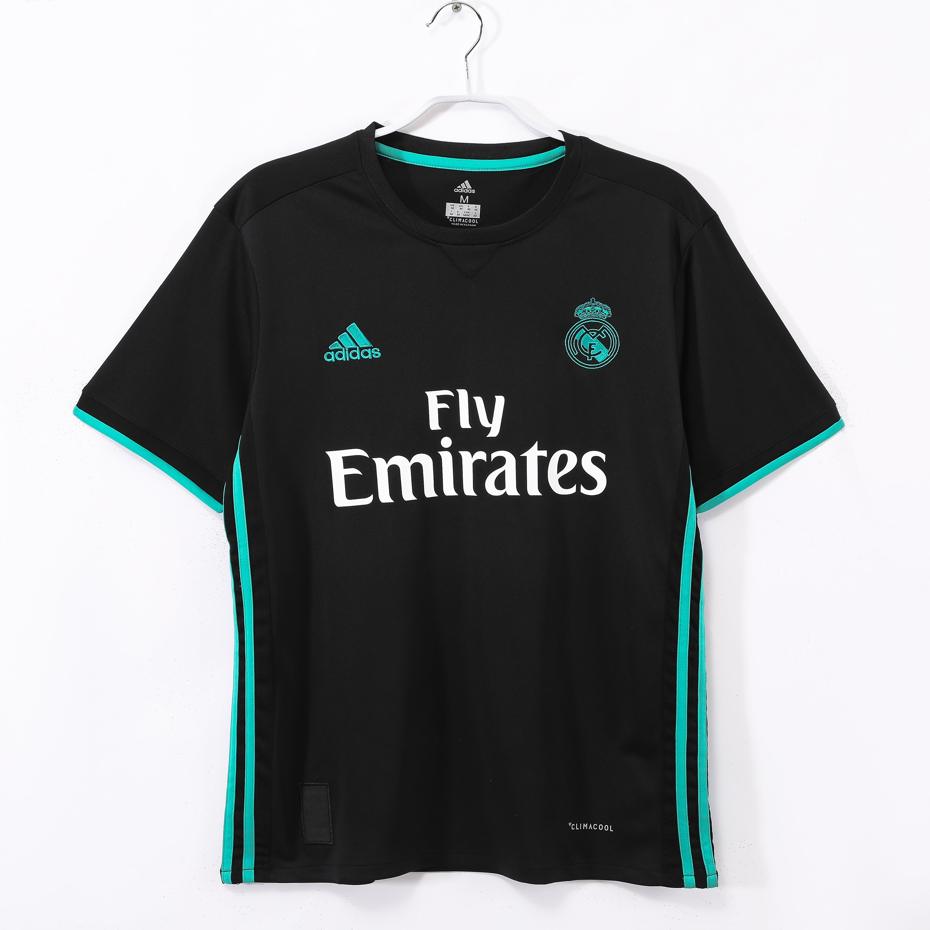 Equipación Retro Real Madrid 2017-2018