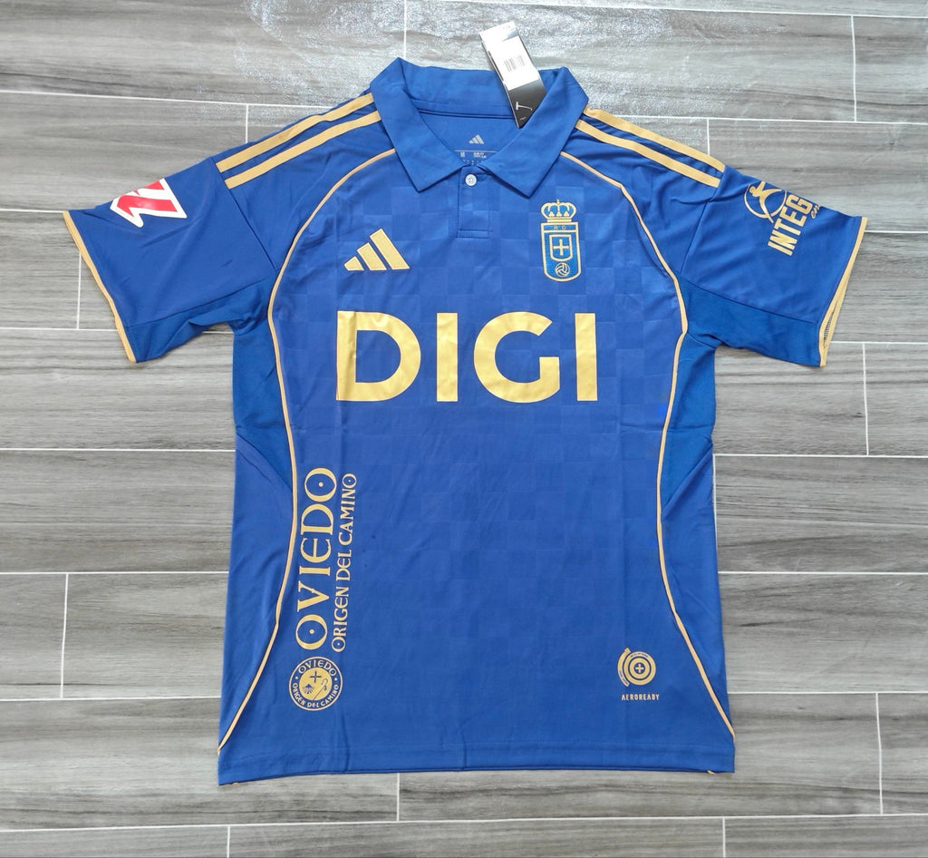 1º Equipaciòn Oviedo 2025-2026
