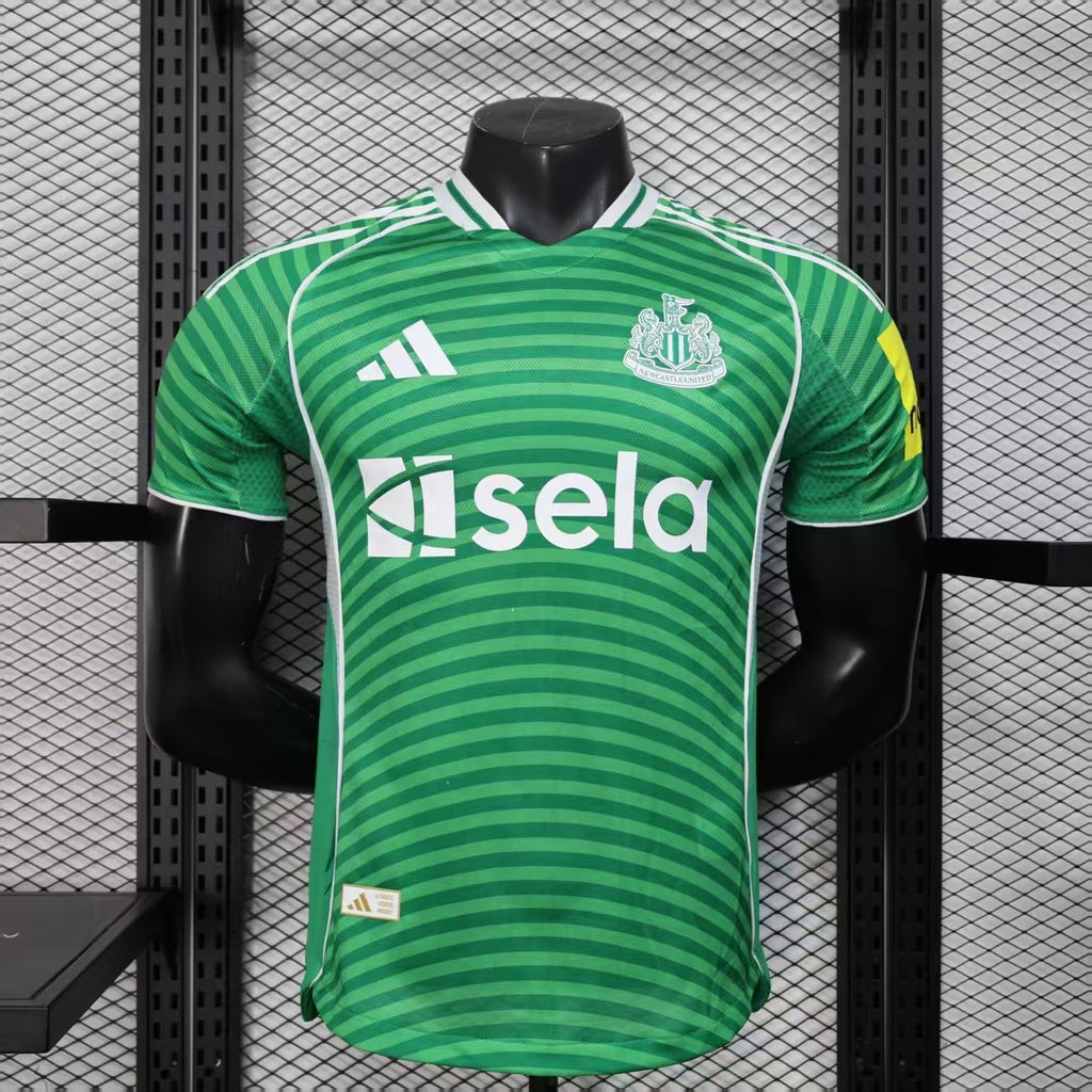 2º Equipación Newcastle 2025-2026